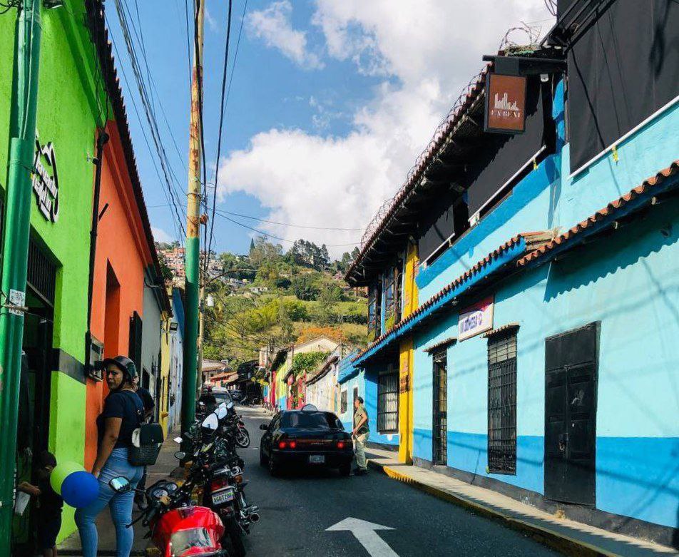 Inician trabajos de restauración de fachadas en casas del pueblo de El ...