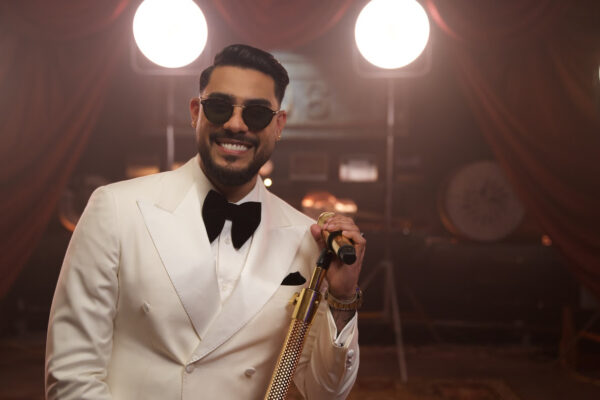 RONALD BORJAS PRESENTÓ CON ÉXITO SU NUEVO DISCO “JOYAS QUE BAILAN”