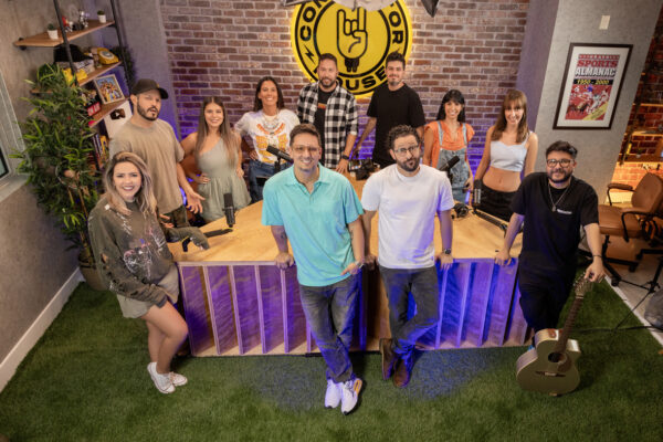 Connector House, el primer canal de contenido venezolano 100% streaming, estrena nueva programación de la mano de Alex Goncalves