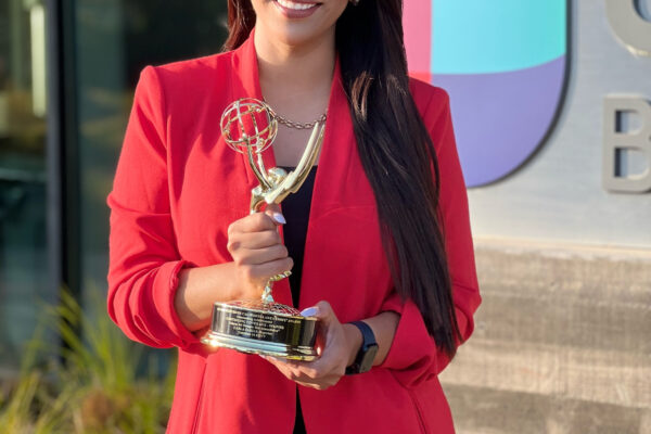 La periodista venezolana Carla Farías suma otro premio Emmy a su carrera.
