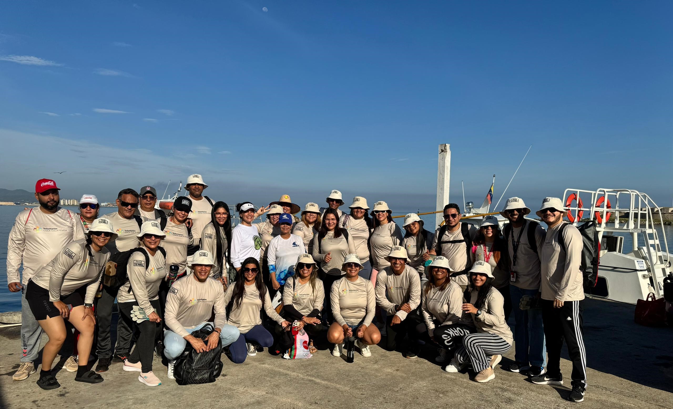 Coca-Cola FEMSA Venezuela celebró Día Mundial de Limpieza  de Playas con jornada de recolección de residuos en 4 estados