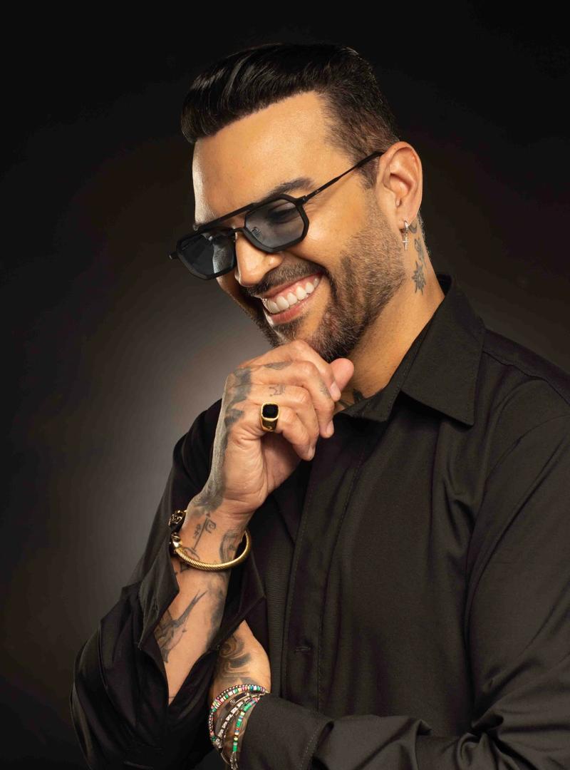Luis Fernando Borjas presenta su tema promocional»Enamorame de Ti»
