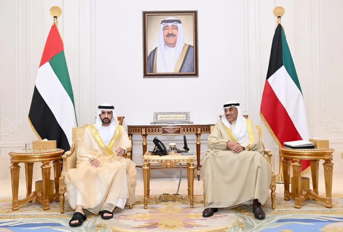 El Príncipe Heredero de Dubái visita Kuwait