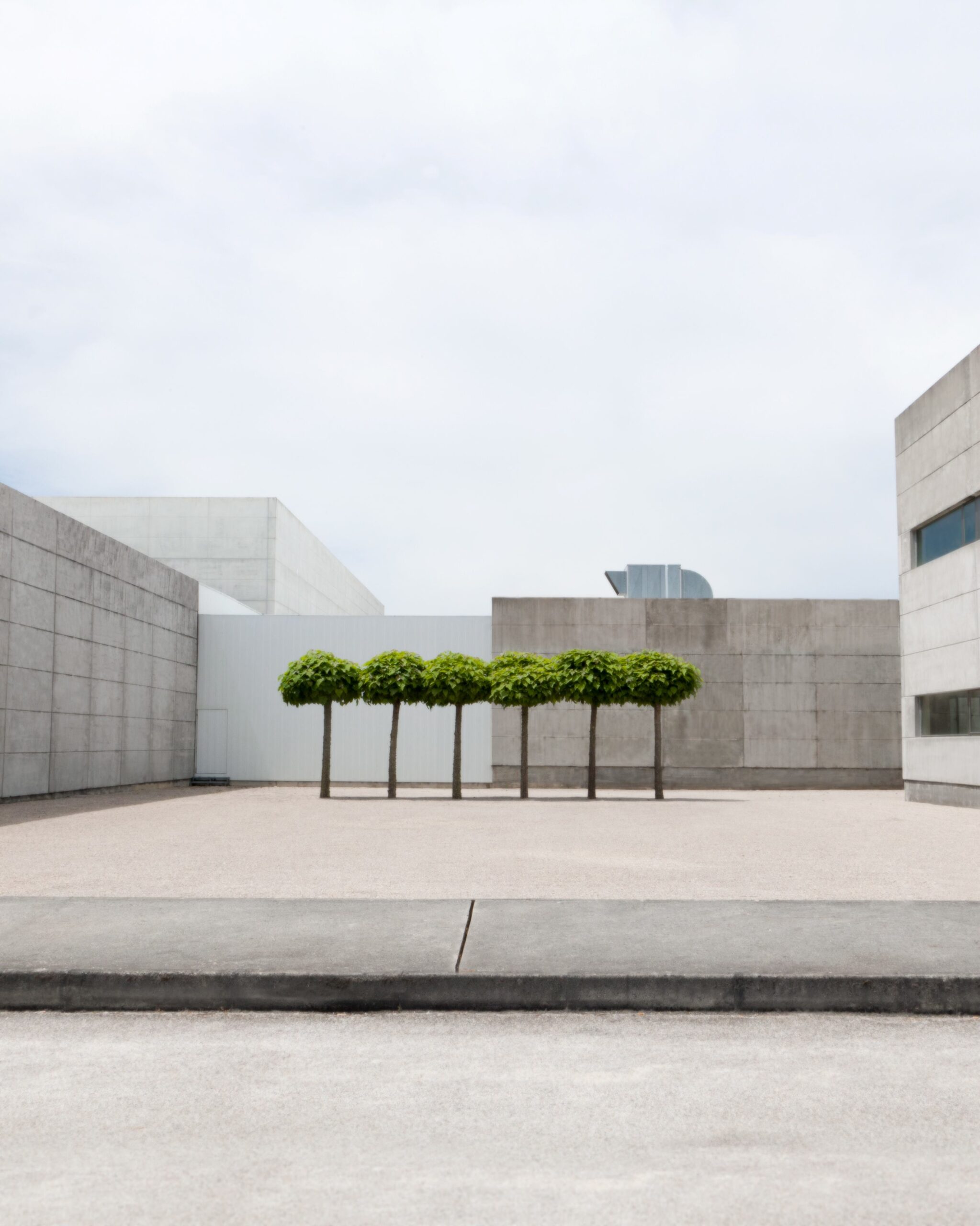 STL SOCIEDAD TEXTIL LONIA ADQUIERE LA MAISON CHRISTIAN LACROIX