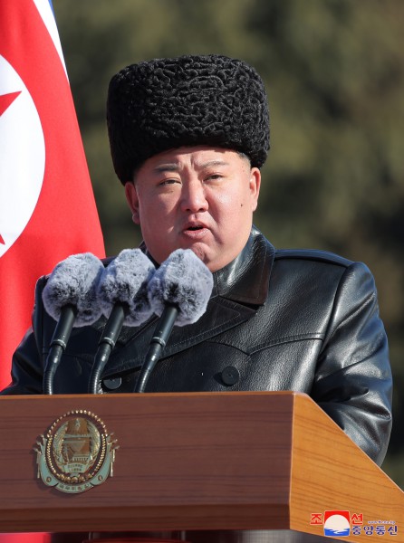 Estimado compañero Kim Jong Un visita la Academia Militar Política Kim Il Sung