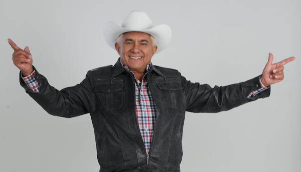 Reynaldo Armas lleva su arte por Argentina, Chile y Europa