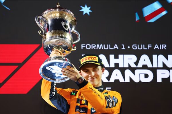 «Terminamos el trabajo con estilo» – Piastri «muy orgulloso» de lograr la primera victoria de McLaren en el GP de Bahréin con una exhibición imponente