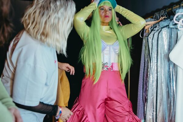 Diseñadora venezolana vistió a Li Saumet para el Estéreo Picnic
