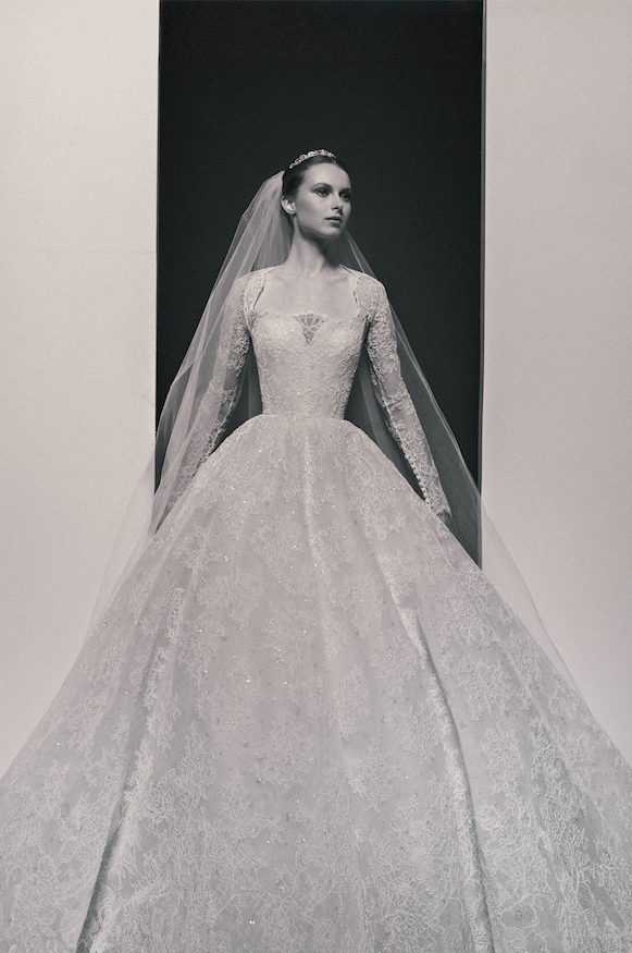 ROSEWOOD BRIDES PRESENTA LA COLECCION BRIDAL FALL/WINTER