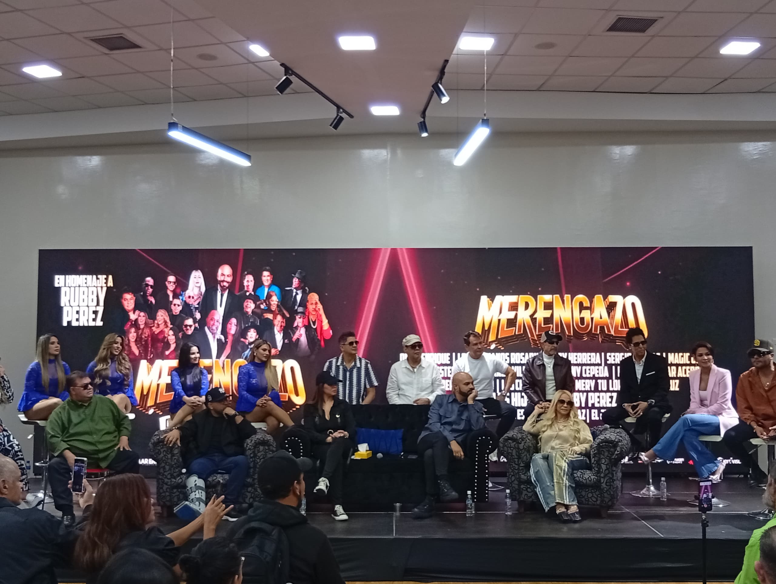 Leyendas de la música prometen una noche histórica en “El Merengazo”