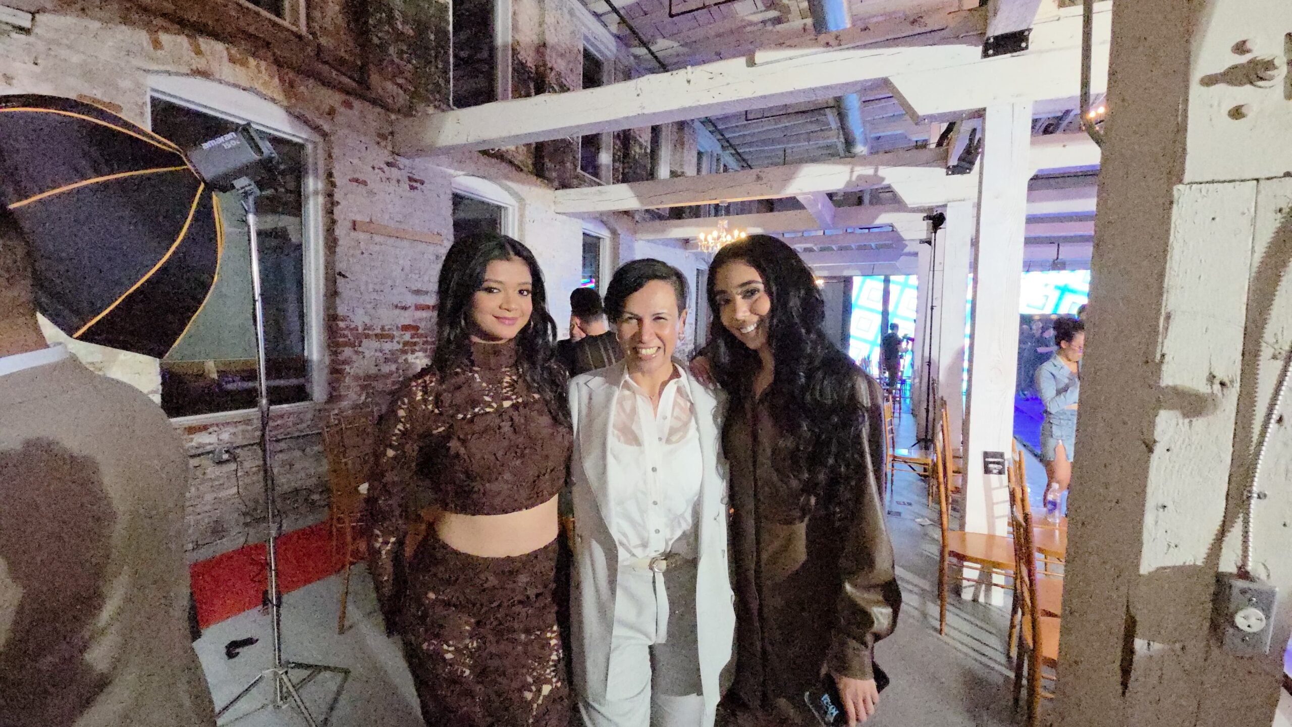 DISEÑADORA VENEZOLANA ROSA RIVERO TRIUNFA EN EE.UU. LLEVÓ SUS DISEÑOS A LA SEMANA DE LA MODA EN GEORGIA