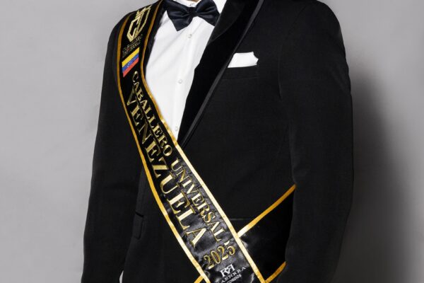 Franco Daniel Cova es el nuevo “Caballero Universal Venezuela”