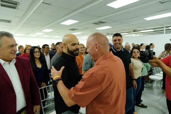 Omar Enrique es el nuevo presidente del Comité de Ferias de La Chinita
