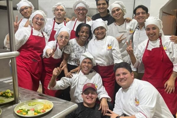 O​rgullo Venezolano: Tradición y talento en la mesa de los futuros chefs internacionales