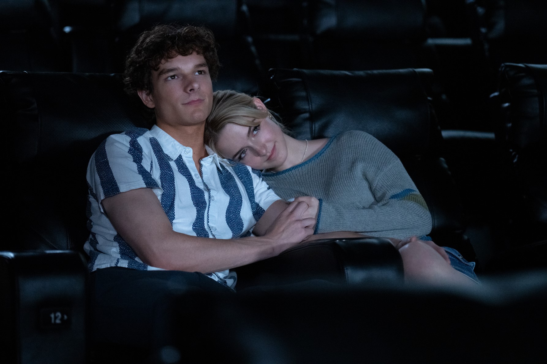Paramount Pictures lanza el primer tráiler, imágenes y afiche de A Pesar De Ti
