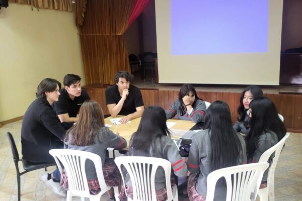Crece la emoción del programa educativo Solve for Tomorrow 2025:  los top 3 equipos de 13 países avanzan a la siguiente ronda