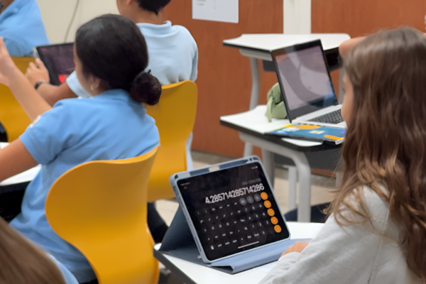 Bangente impulsa y transforma el futuro financiero de jóvenes estudiantes