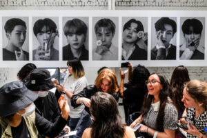 Las estrellas del K-pop BTS lanzarán un álbum en marzo antes de su gira mundial