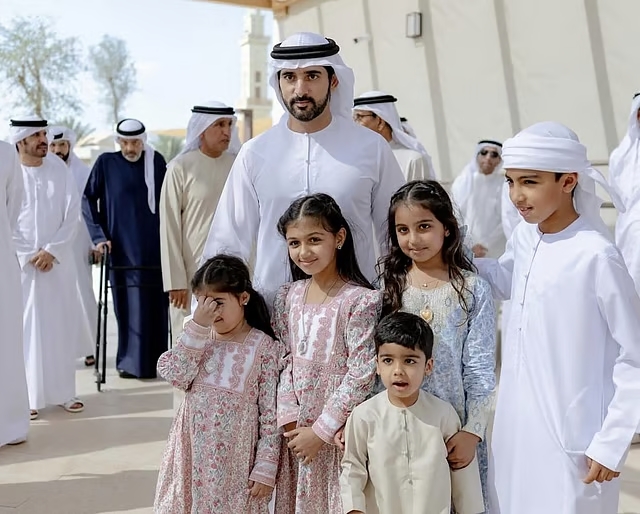 El jeque Hamdan asiste a la inauguración del primer espacio comunitario bajo la iniciativa «Hewi Dubai».