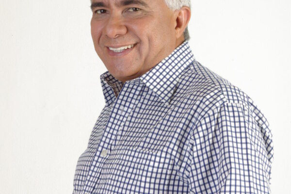 El regreso del Cardenal: Reynaldo Armas retoma los escenarios tras superar retos de salud