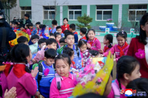 Alegría del primer día escolar