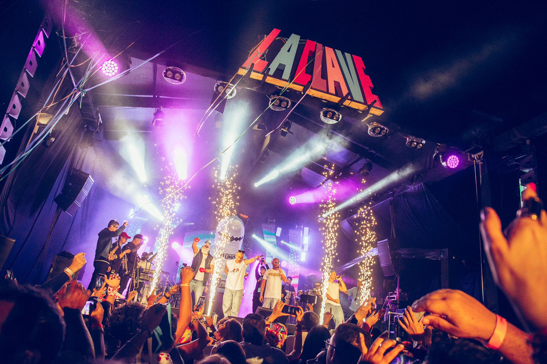 Tras dos sold out históricos, La Clave regresa para celebrar a San Juan junto a Guaco