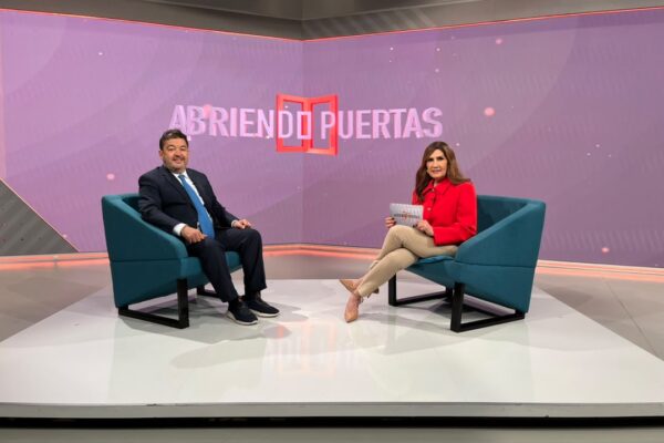 JOSÉ GUERRA Y ROBERTO MARRERO EN ABRIENDO PUERTAS