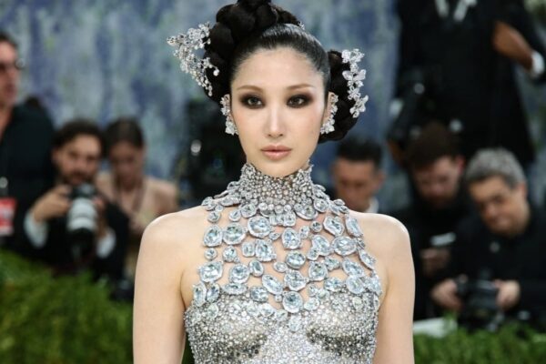 Estrellas coreanas brillan con luz propia en la Met Gala 2026