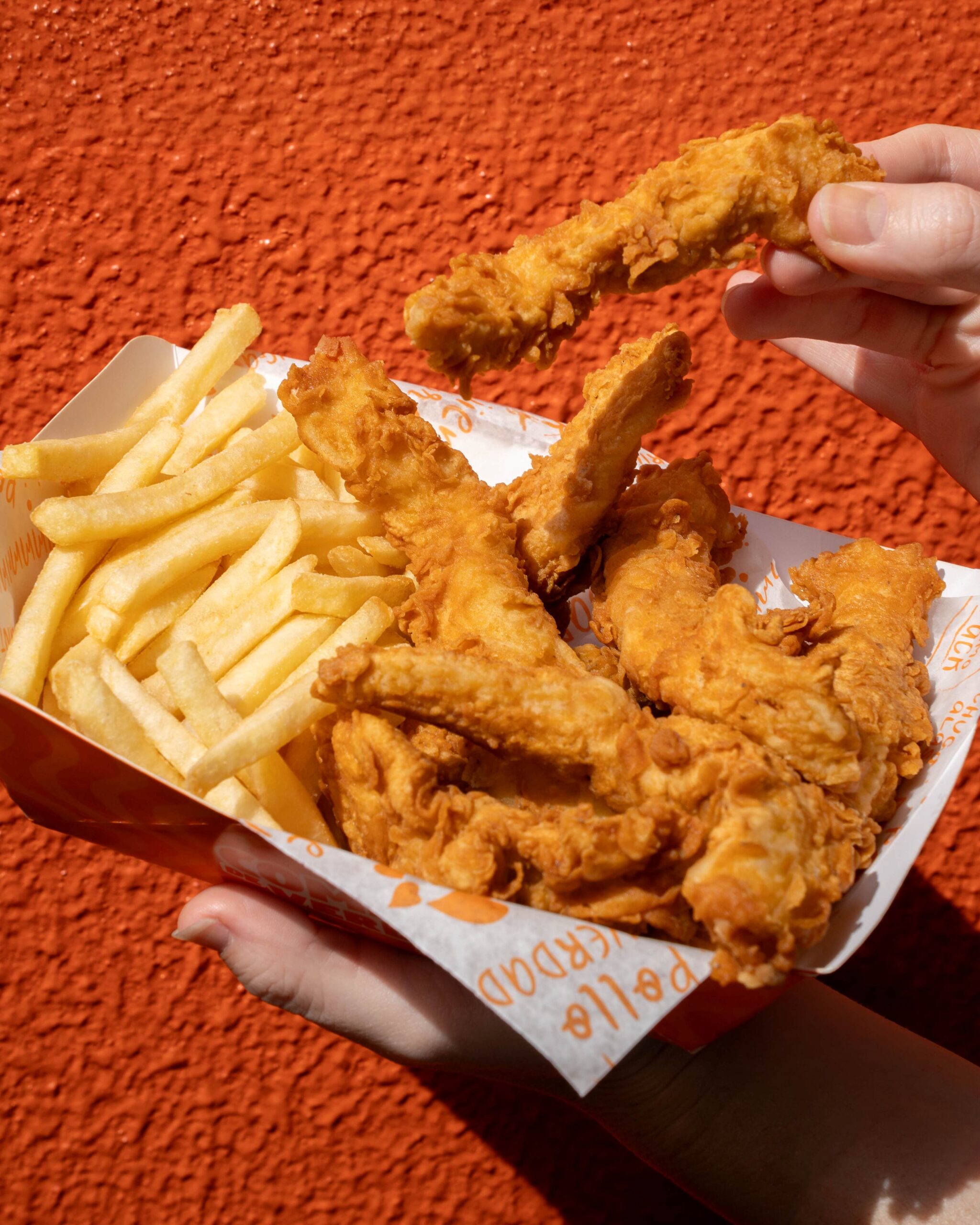 ¡Lo que todos esperaban! Arturos presenta sus nuevos y crujientes Tenders de Pollo