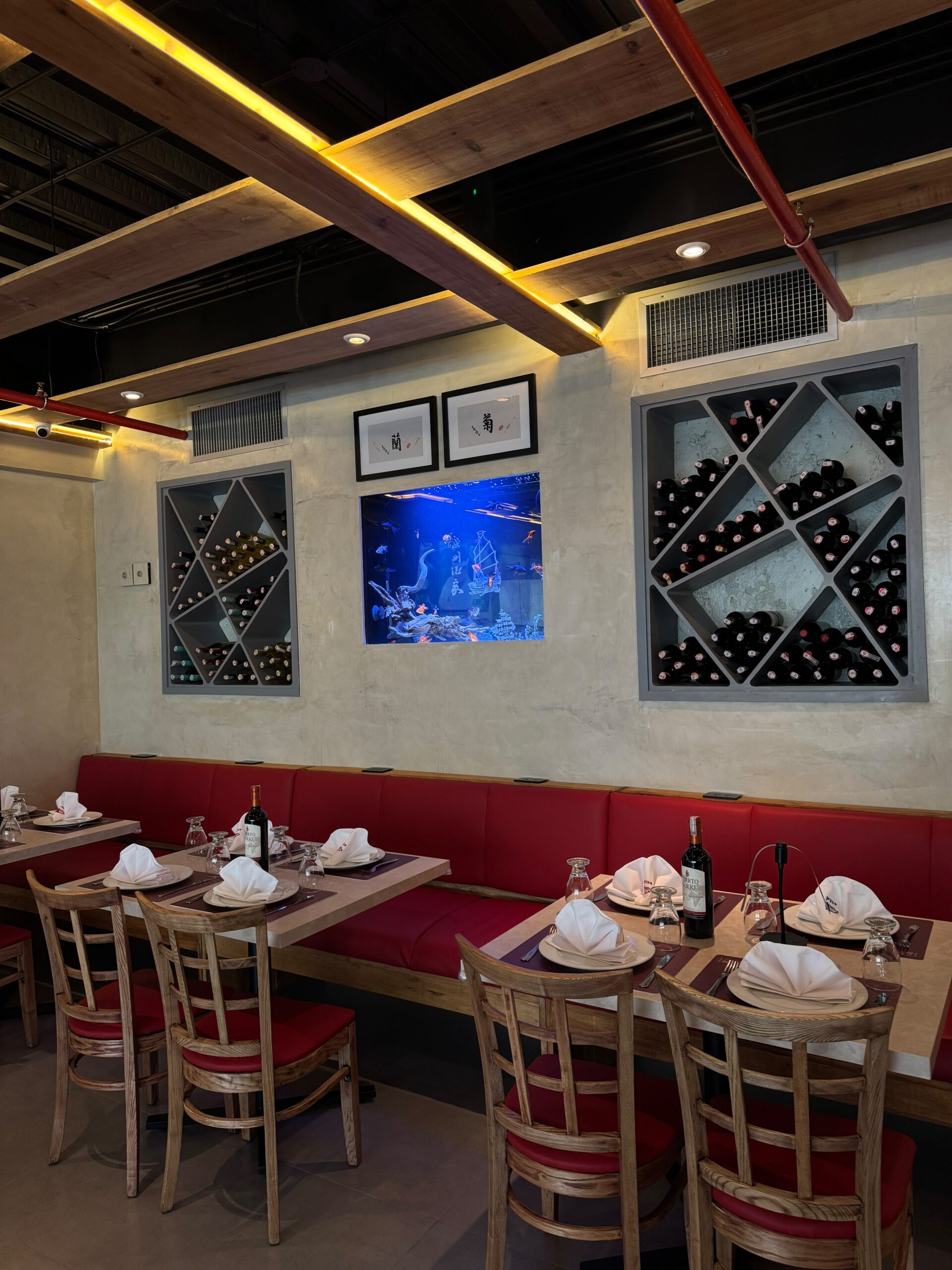 Salón Cantón : Vanguardia y sabor tradicional en Parque Cerro Verde.
