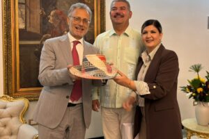 El Embajador de Italia Giovanni Umberto De Vito visita el estado Zulia