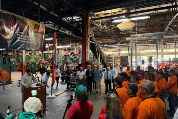 “Parque Industrial Caucho” inicia producción de cauchos para motocicletas en Venezuela