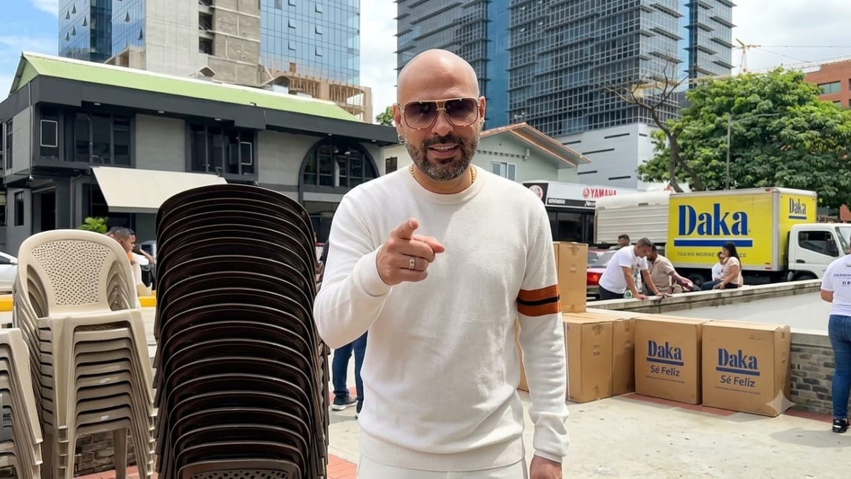 *Omar Enrique logró reunir toneladas de insumos para damnificados de Caracas y La Guaira*
