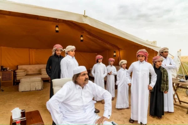 Su Excelencia el Jeque Joaan de Qatar rinde un sentido homenaje al Emir Padre