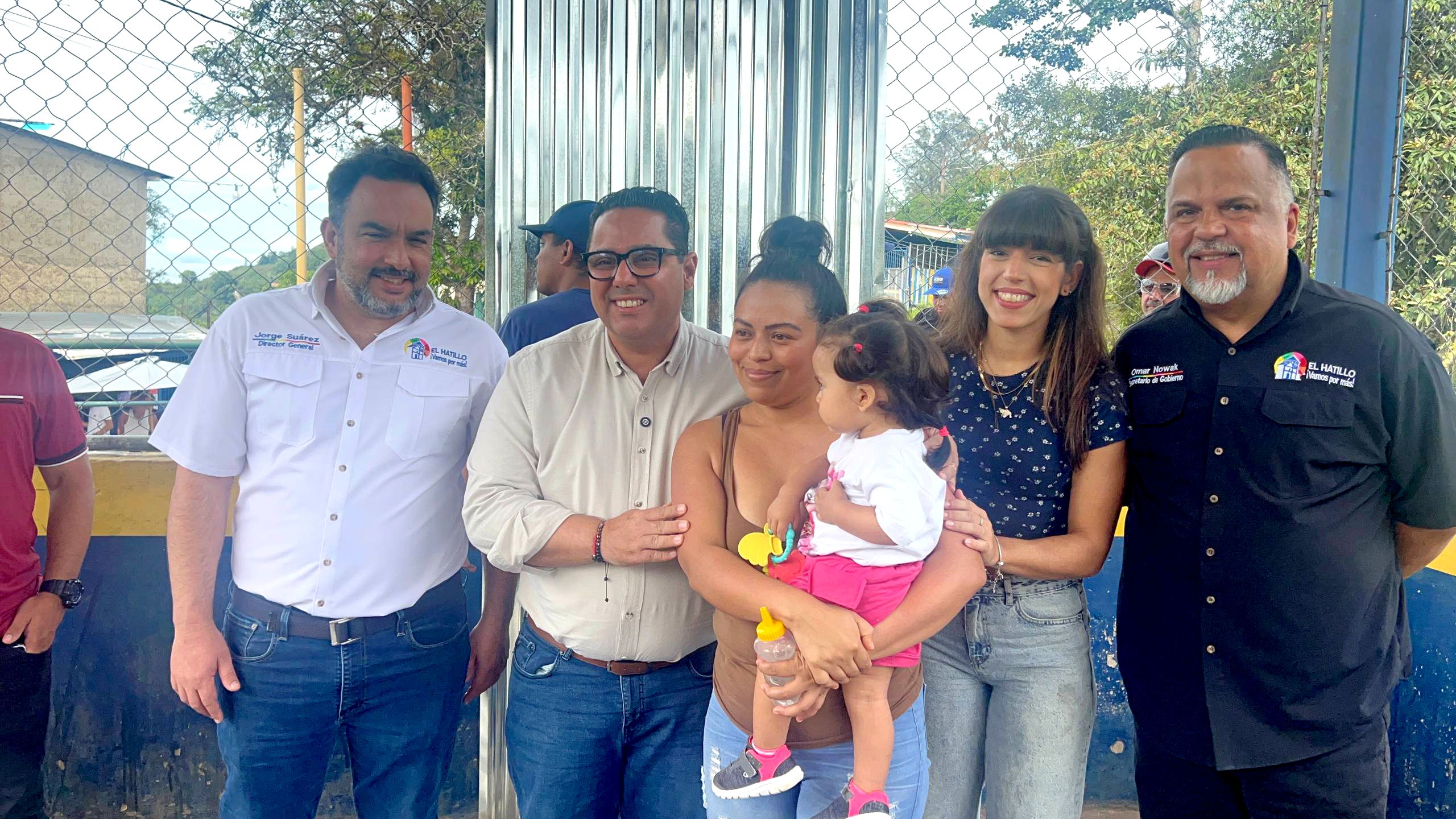 Alcaldía de El Hatillo atendió a 50 familias de la zona rural  con el “Plan Mejora Tu Techo”