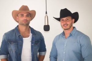 Mi Raza es el nuevo trabajo musical de David&Renzo