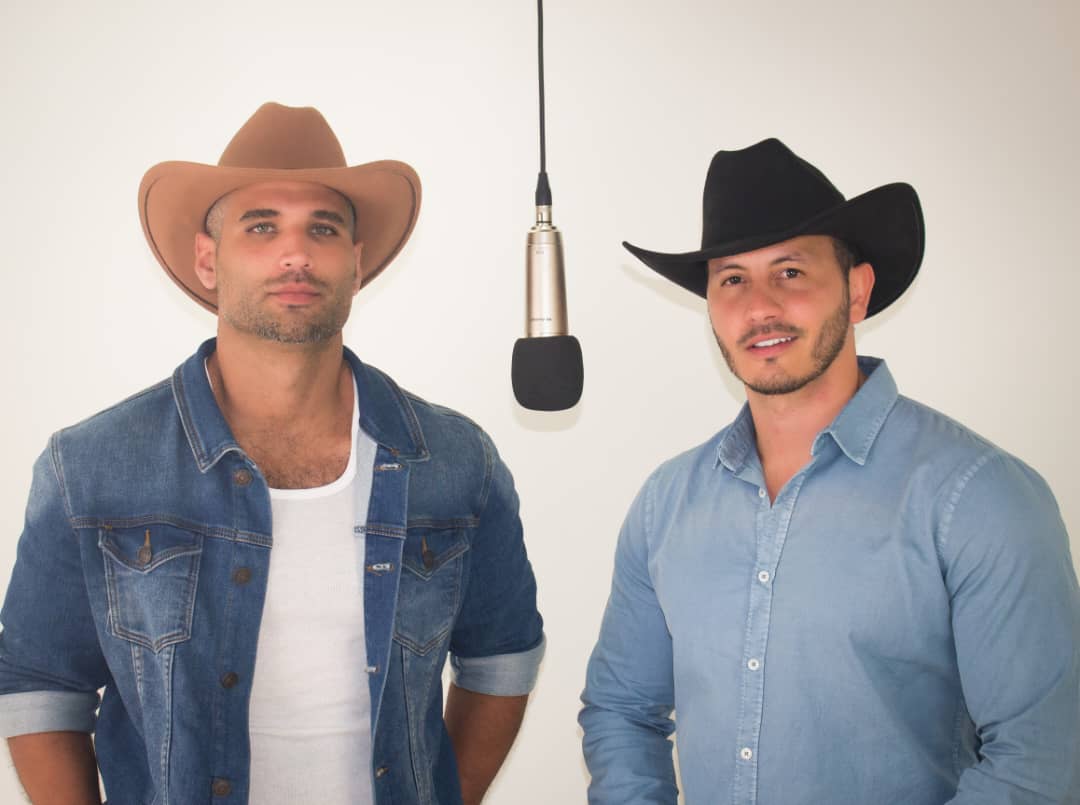 Mi Raza es el nuevo trabajo musical de David&Renzo