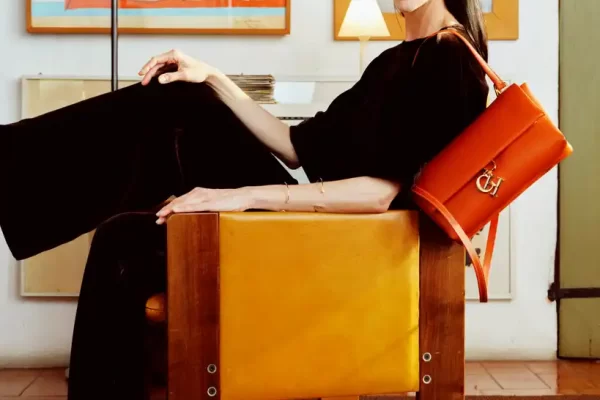VICTORIA Bag: Una carta de amor a la artesanía contemporánea