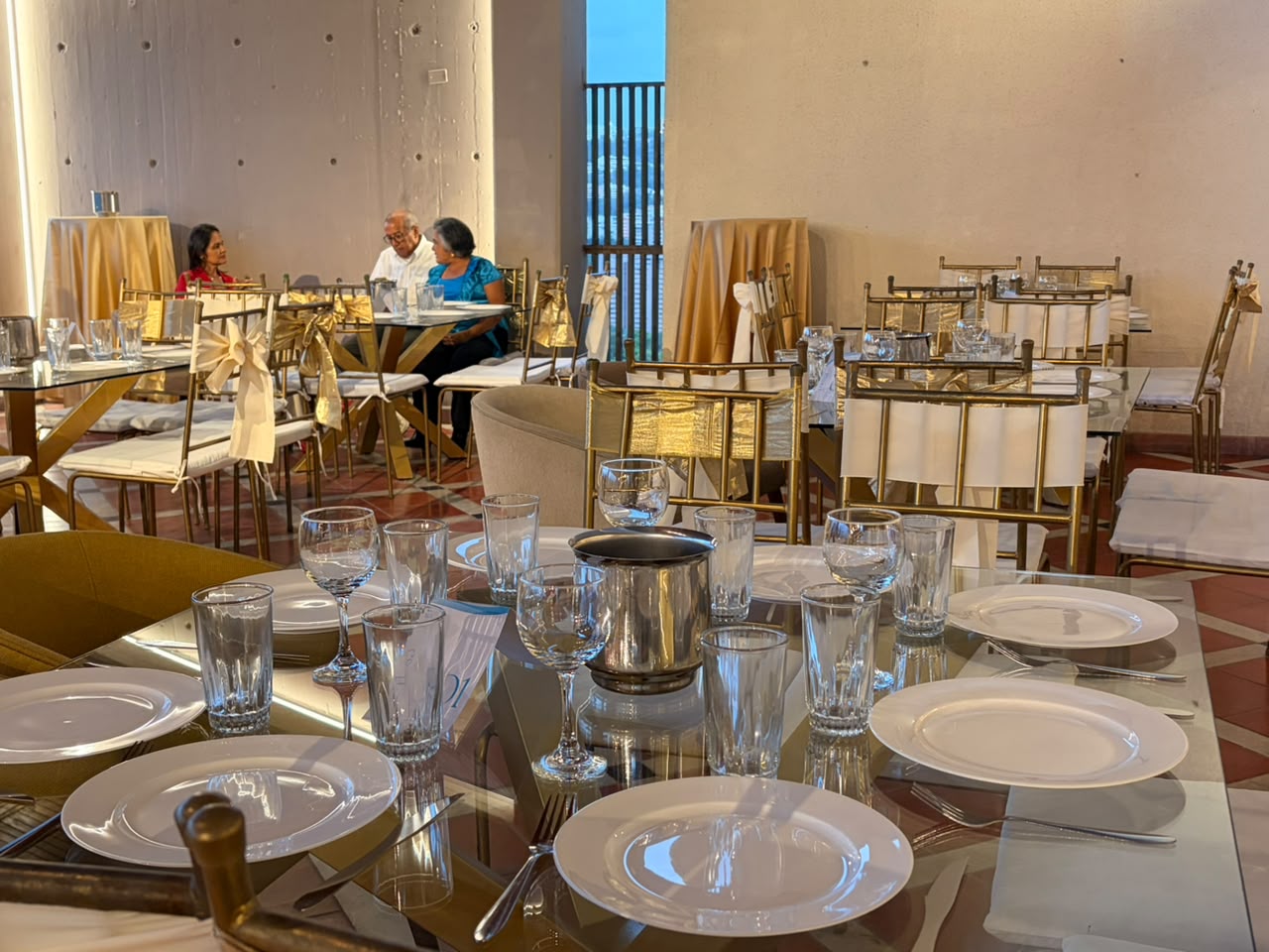Salones La Montería se expande a Caracas con la apertura del salón Miravila en Santa Fe