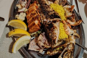 Un viaje culinario al Egeo dentro de Viena: la propuesta del restaurante Odysseus