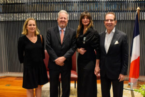 Francia otorga la Orden de las Artes y las Letras en grado de Chevalier a la Ing. María Beatriz Hernández de Vargas